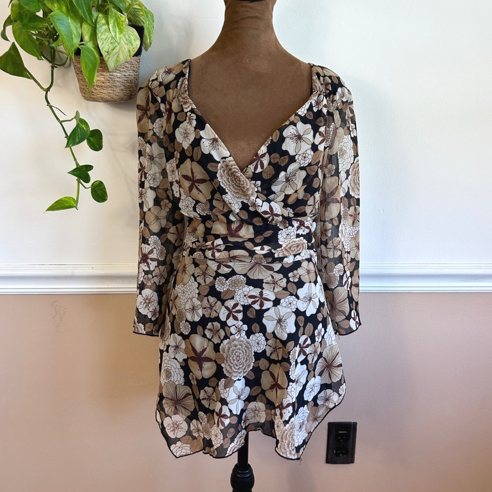 Dressbarn Floral Chiffon Wrap Blouse Brown Tan Surplice Handkerchief Hem Medium